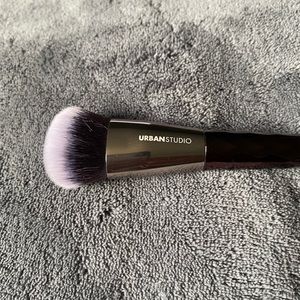 Urban Studio Face Makeup Brush